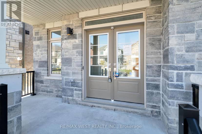 51 Northrop Avenue — photo 23 of 25