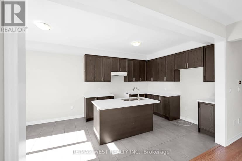 51 Northrop Avenue, Clarington, photo 3