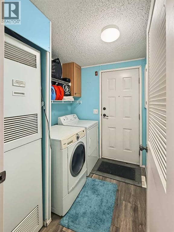 10613 101 Ave — photo 18 of 35