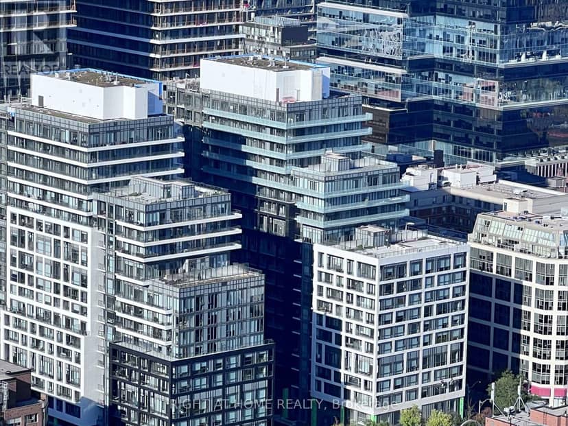 1721 - 60 Princess Street, Toronto