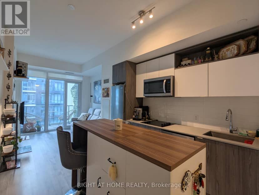 1721 - 60 Princess Street — photo 15 of 30
