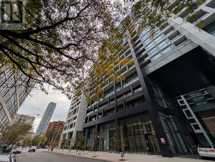 1721 - 60 Princess Street, Toronto, photo 4