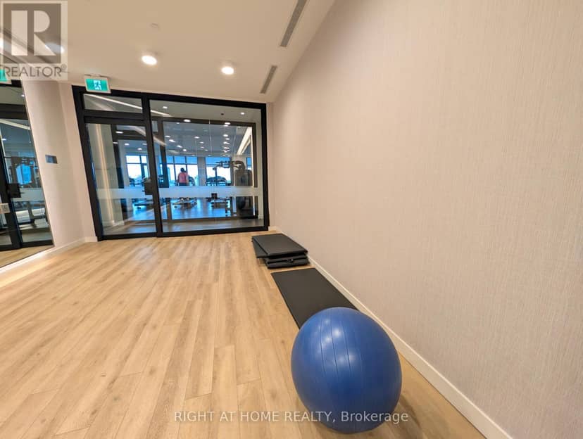 1721 - 60 Princess Street, Toronto, photo 6