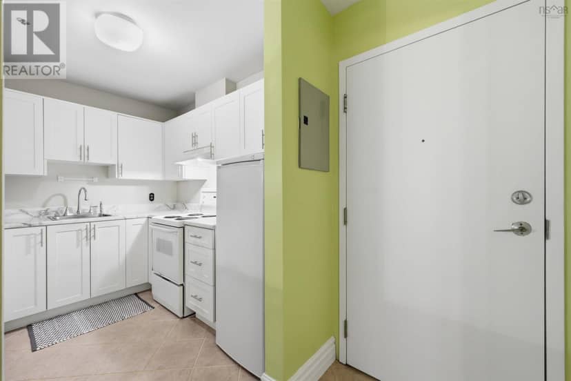 110 1326 Lower Water Street, Halifax, photo 2