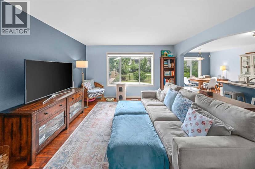 43 Cougar Ridge Bay SW — photo 17 of 31