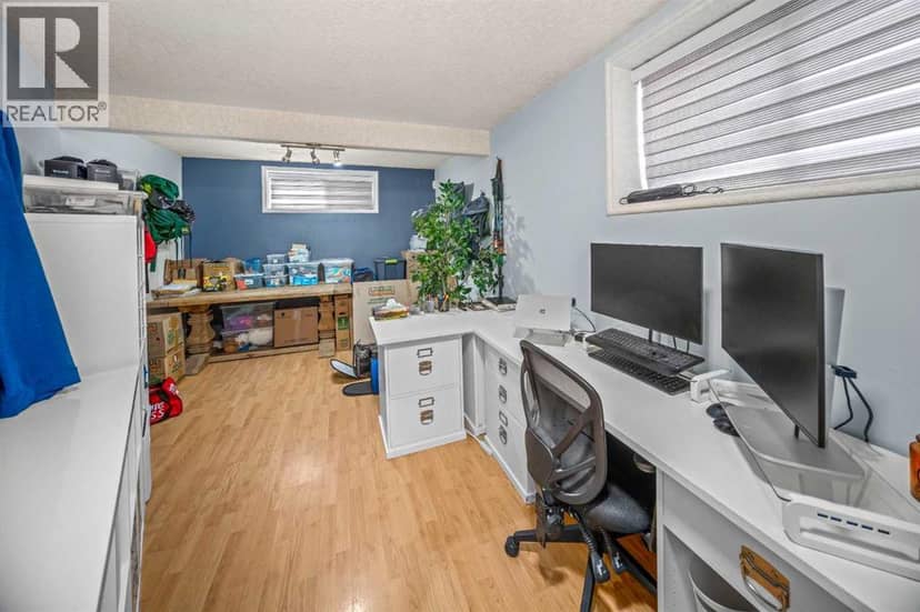 43 Cougar Ridge Bay SW — photo 21 of 31