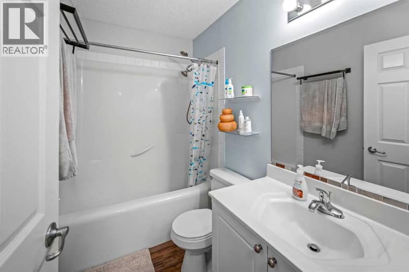 43 Cougar Ridge Bay SW — photo 16 of 31