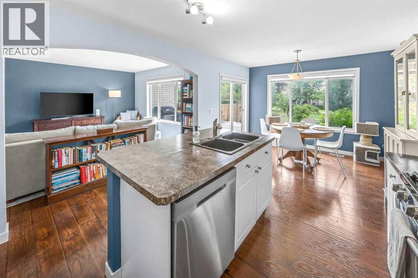 43 Cougar Ridge Bay SW, Calgary, photo 6
