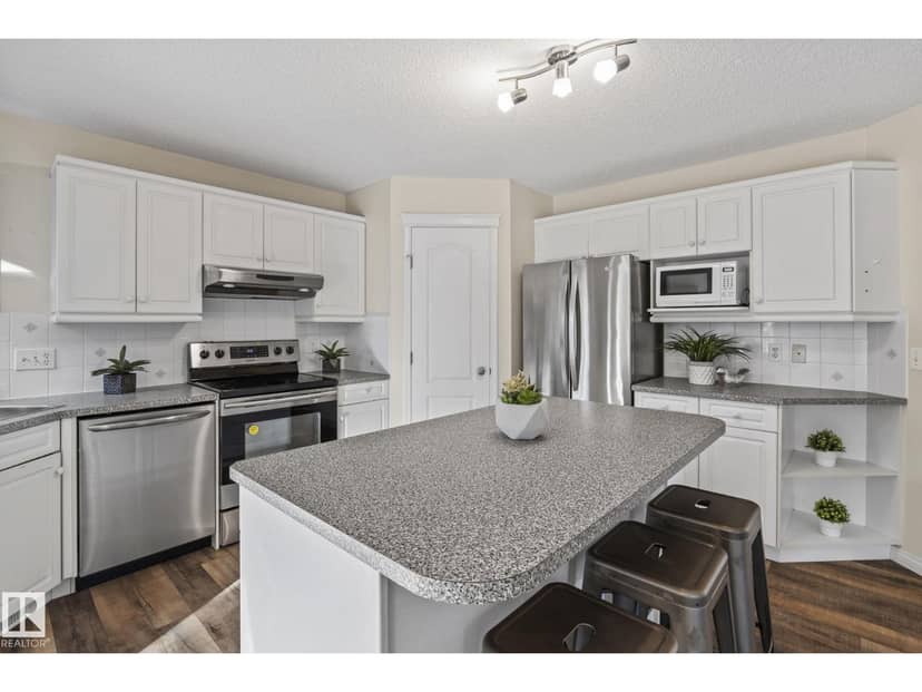11727 13 AV NW — photo 12 of 40