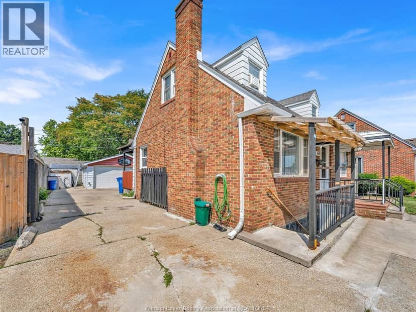 7640 WYANDOTTE STREET East, Windsor, photo 3