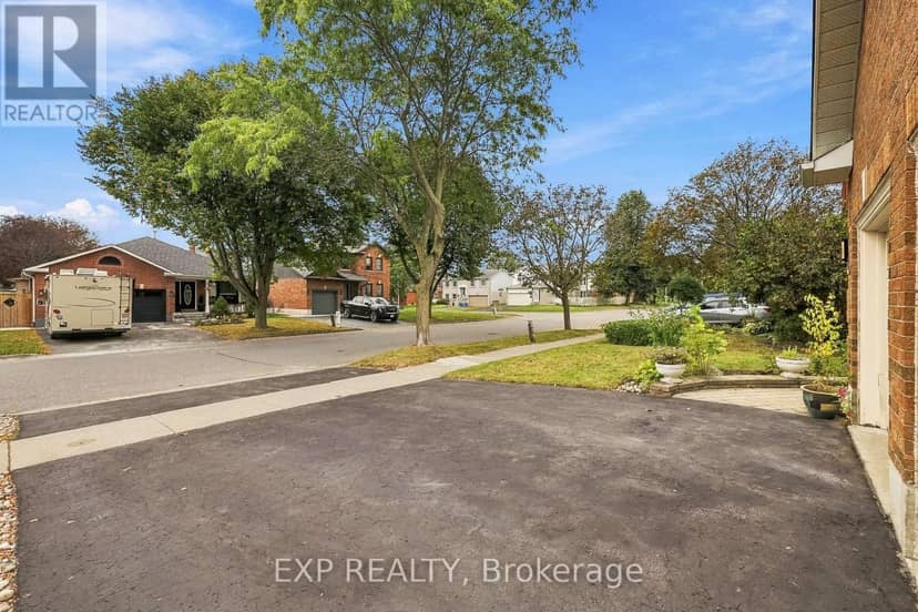 40 Orchard Park Drive, Clarington, photo 3