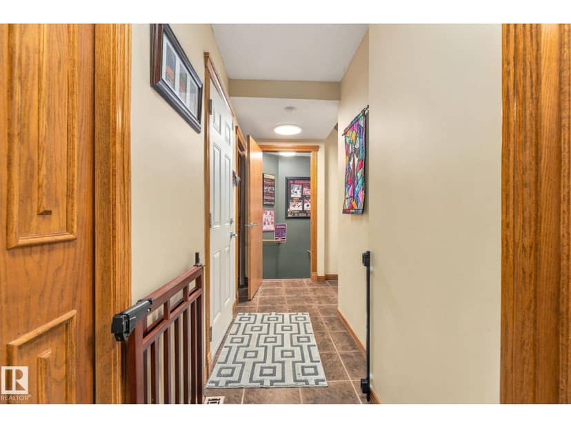 5 Roche PL — photo 26 of 40
