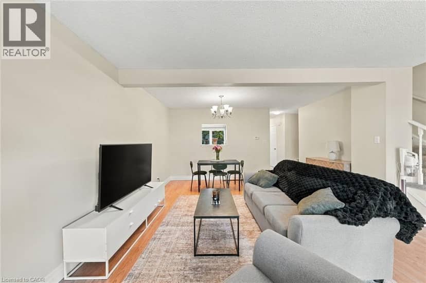 55 KERMAN Avenue Unit# 47 — photo 9 of 40