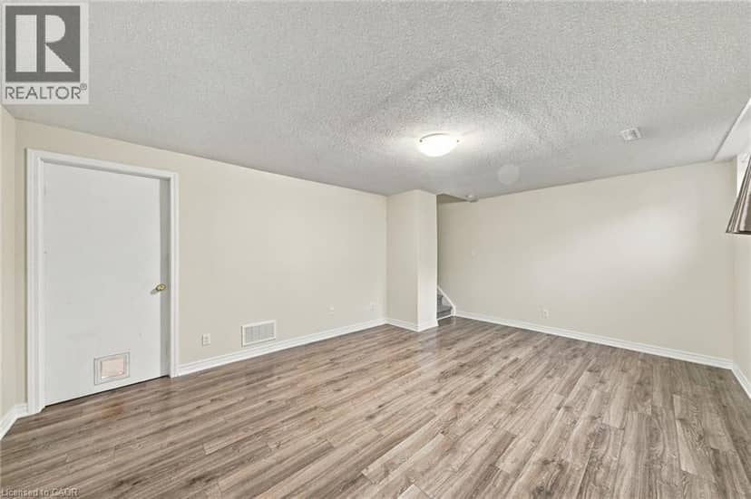 55 KERMAN Avenue Unit# 47 — photo 27 of 40