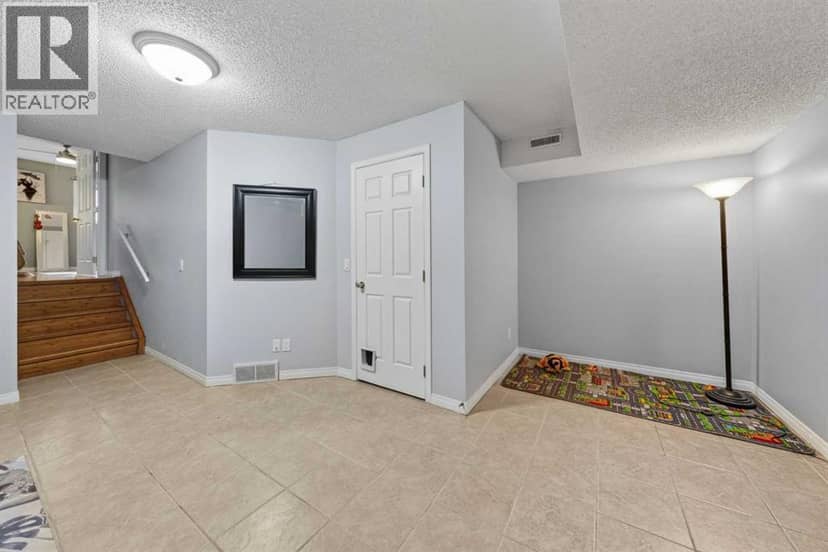 73 Hidden Valley Villas NW — photo 29 of 40