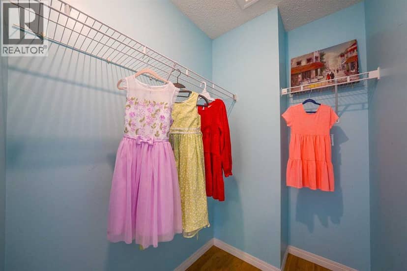 73 Hidden Valley Villas NW — photo 17 of 40