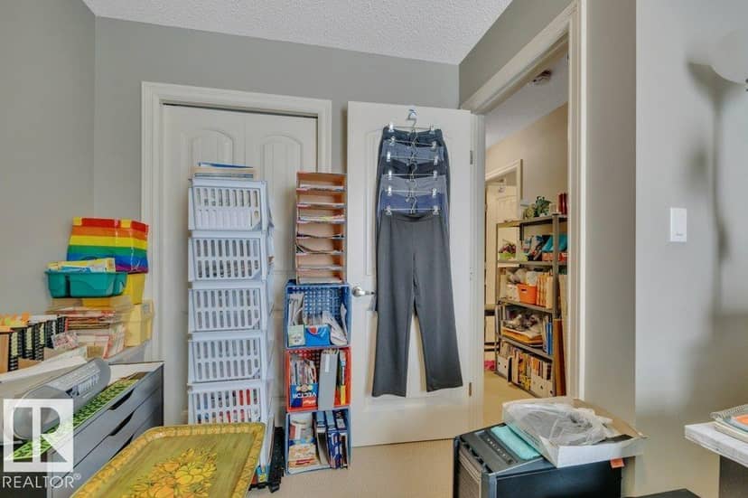 3728 Alexander Cr SW — photo 21 of 38