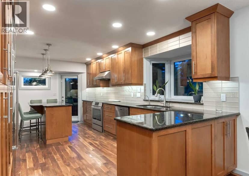 871 Oakside Circle SW — photo 13 of 40