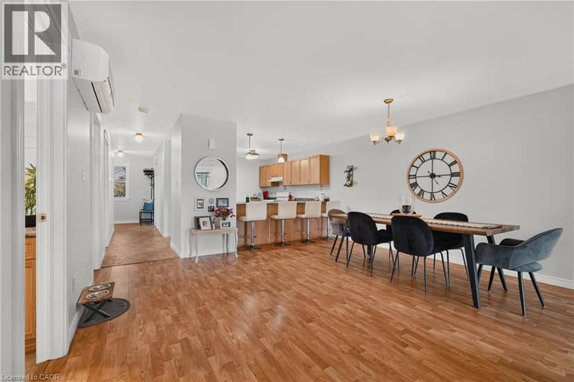 628 ELIZABETH Street W, Listowel, photo 3