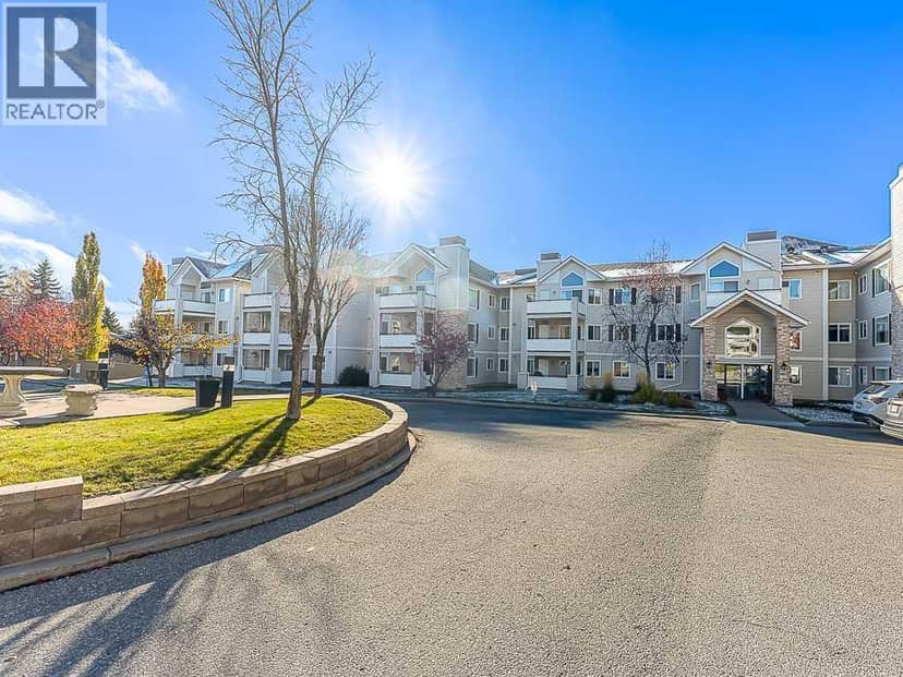 2102, 7451 Springbank Boulevard SW, Calgary, photo 3
