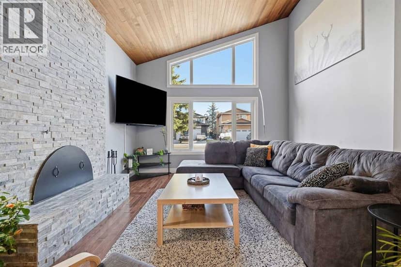 181 Woodbend Way — photo 10 of 40