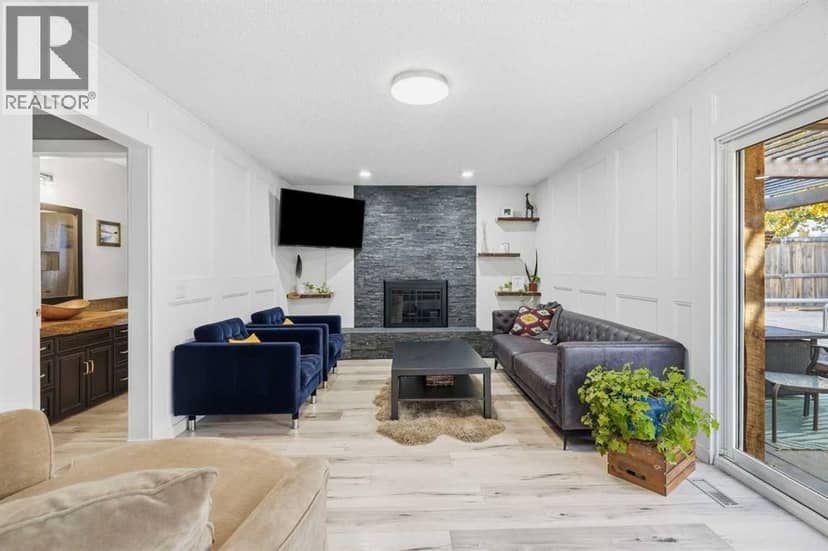 181 Woodbend Way — photo 15 of 40