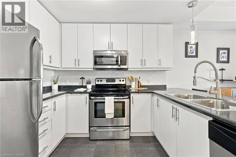4 WATERVIEW Drive — photo 14 of 38
