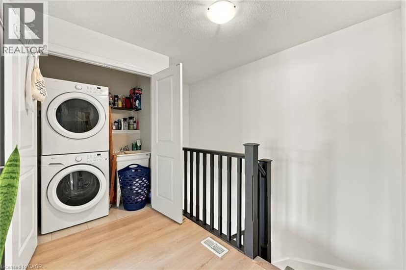 4 WATERVIEW Drive — photo 26 of 38