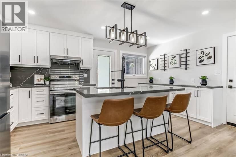 22 KENSINGTON Avenue — photo 9 of 25