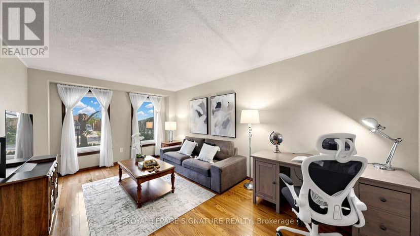 16 Meyer Circle, Markham, photo 2