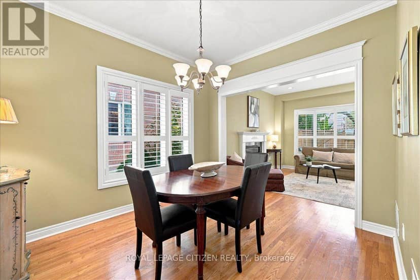 43 - 255 Shaftsbury Avenue — photo 12 of 40
