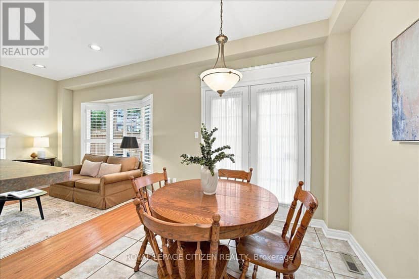 43 - 255 Shaftsbury Avenue — photo 20 of 40