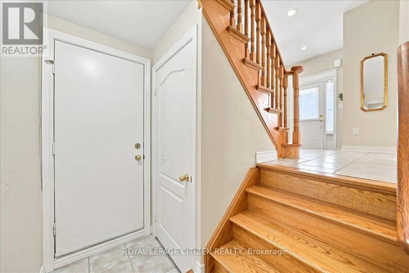 43 - 255 Shaftsbury Avenue — photo 28 of 40