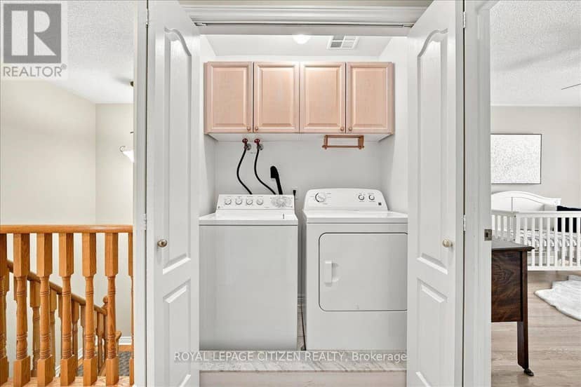 43 - 255 Shaftsbury Avenue — photo 31 of 40