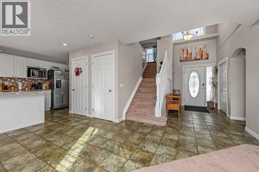 249 West Lakeview Place — photo 10 of 40