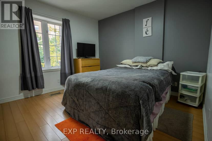 971 Lansdowne Avenue — photo 9 of 16