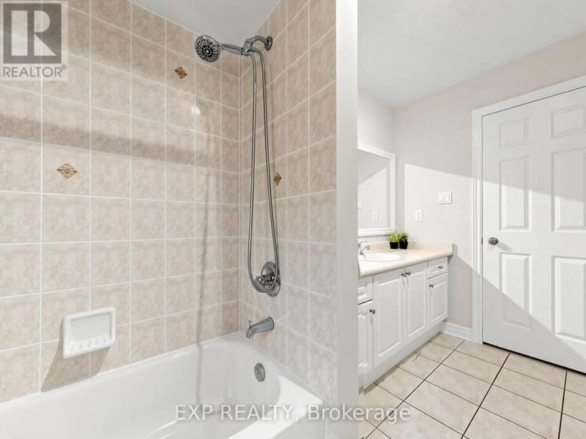 49 Harbourtown Crescent — photo 29 of 40