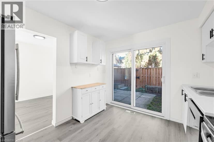 5175 BANTING Court, Burlington, photo 4