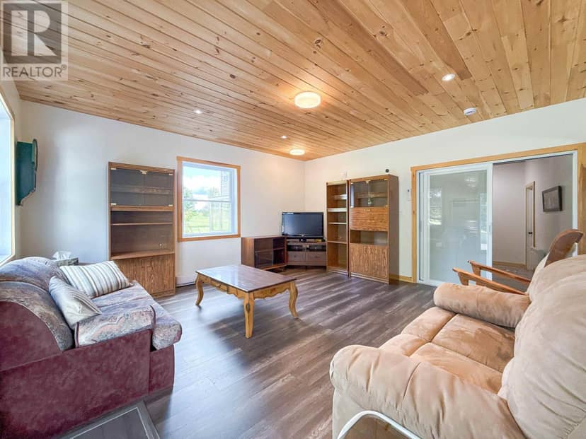 11348 Shore Road — photo 36 of 40