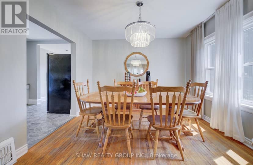 209 Belleview Avenue — photo 10 of 39
