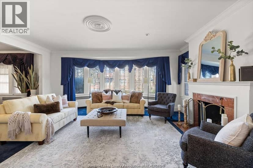 2203 Victoria Avenue — photo 4 of 37