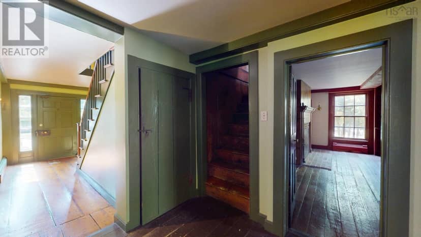 654 Main Street — photo 10 of 40