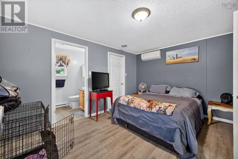 1050 WADDENS Court — photo 18 of 37
