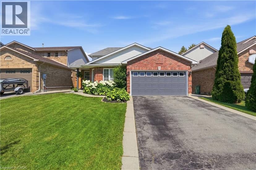 7 ROCKHAVEN Lane, Waterdown
