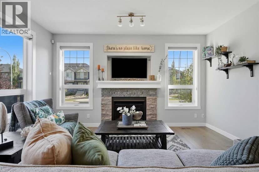 108 Hillcrest Avenue SW — photo 11 of 40