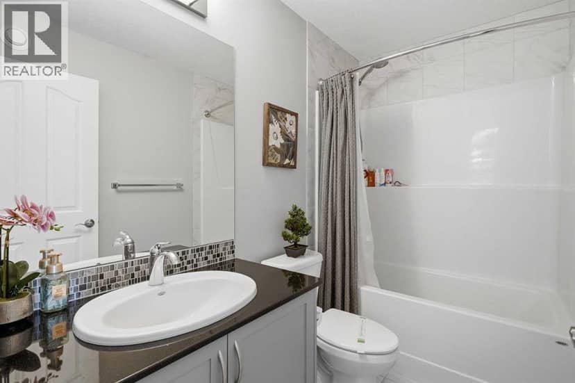 108 Hillcrest Avenue SW — photo 27 of 40