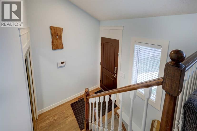 1042 17A Street NE — photo 18 of 37