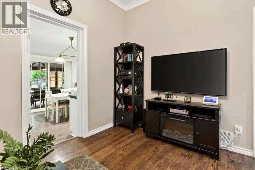 66 BEECHWOOD Avenue — photo 9 of 40