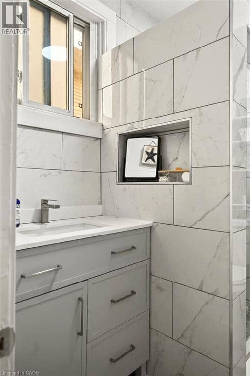 66 BEECHWOOD Avenue — photo 20 of 40