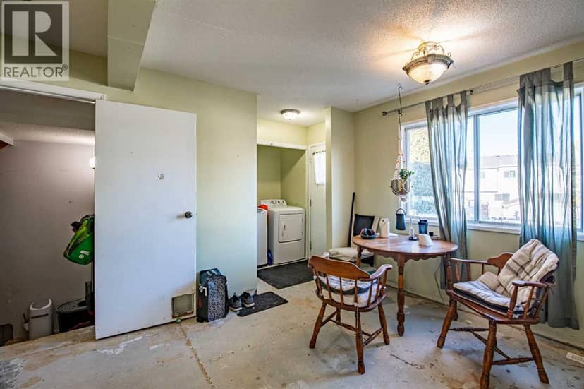 6 Ellenwood Drive — photo 34 of 39